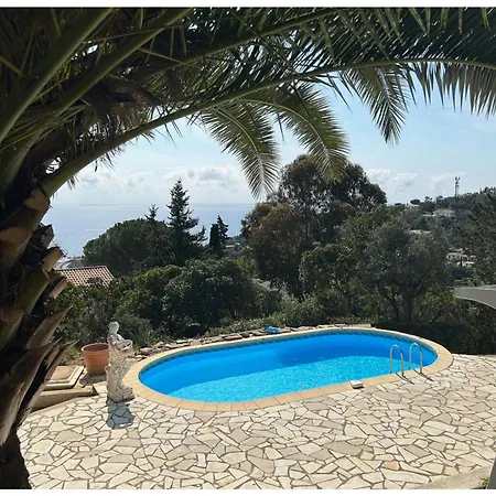 Les Mimosas Vila *