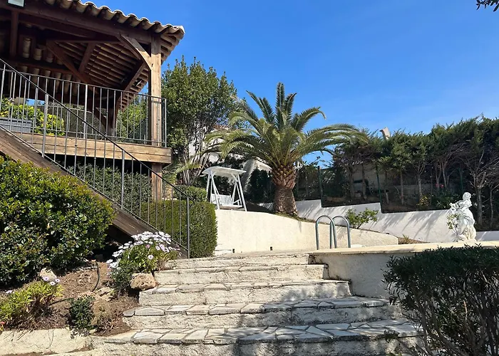Les Mimosas * Roquebrune-sur-Argens